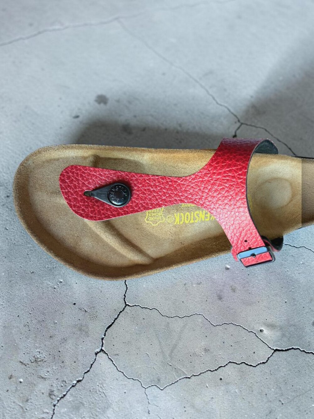 Birkenstock Gizeh Red Maroon Grain Leather Thong Sandals Women's Size 7 EU 38 - Picture 7 of 12